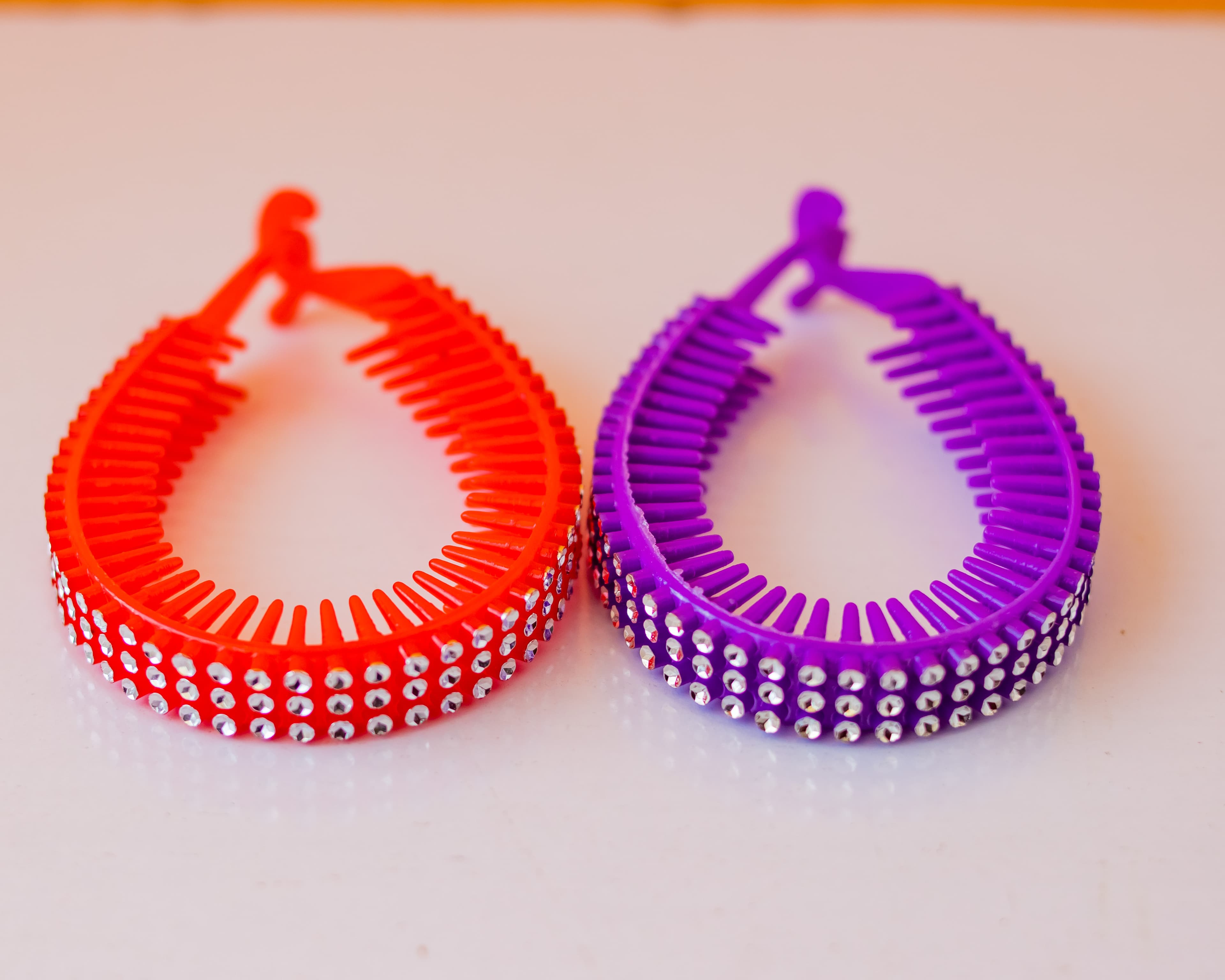 Oval clips multiple colors