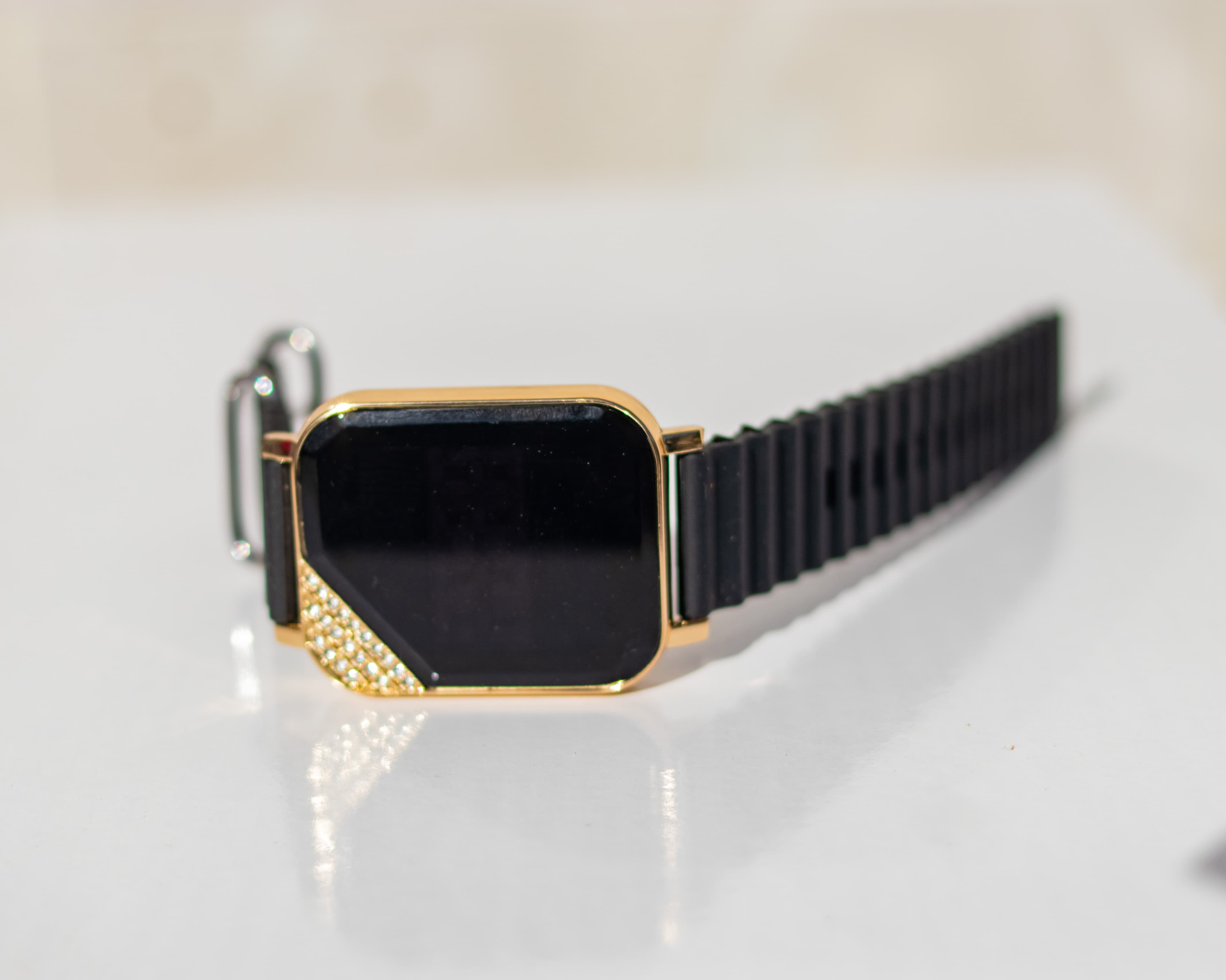 Stylish rose-gold trim smartwatch