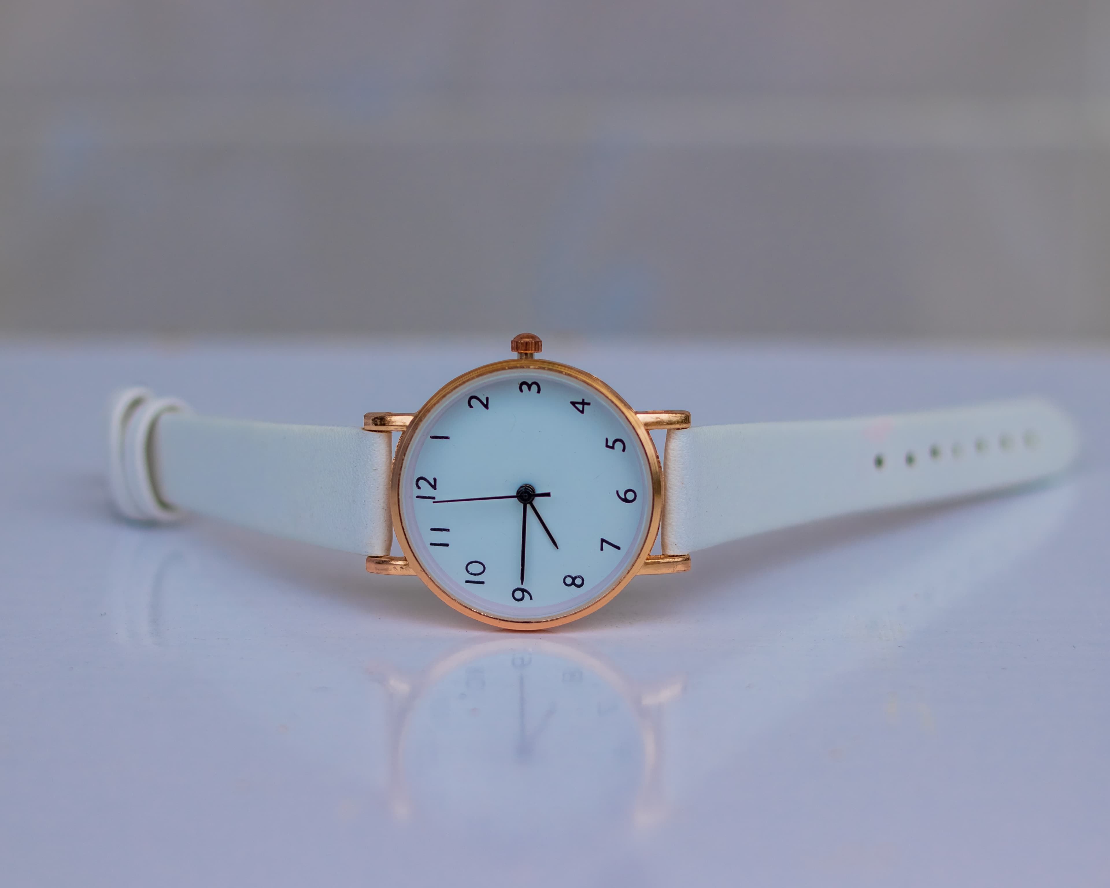 Elegant white wrist watch